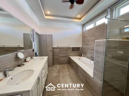 MALI SIGNATURE : 3 Bed luxury pool villa