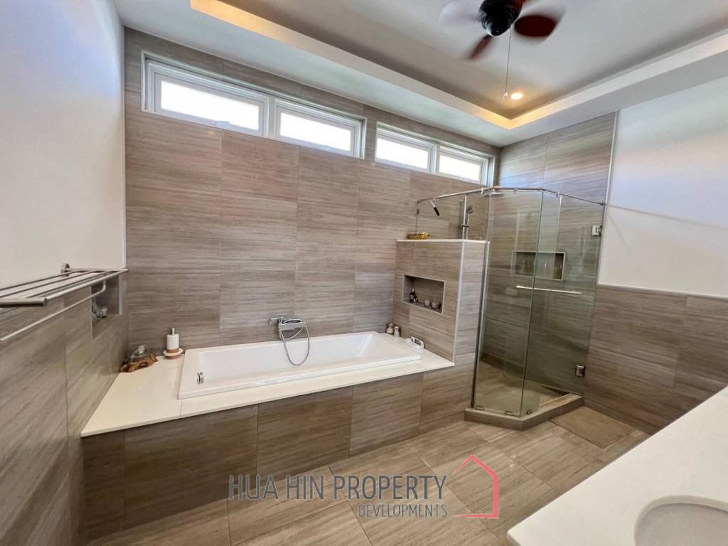 MALI SIGNATURE : 3 Bed luxury pool villa