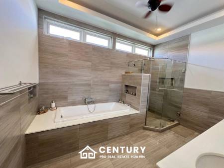 MALI SIGNATURE : 3 Bed luxury pool villa