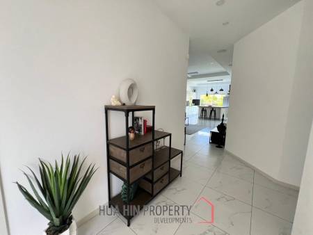 MALI SIGNATURE : 3 Bed luxury pool villa