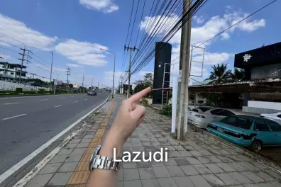30 Rai of Land for sale in main road Kanlapaphruek