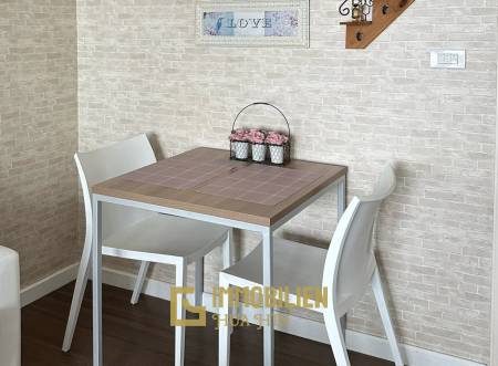 High Floor 1 Bedroom Condo at Baan Kiang Fah