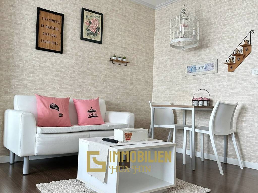 High Floor 1 Bedroom Condo at Baan Kiang Fah