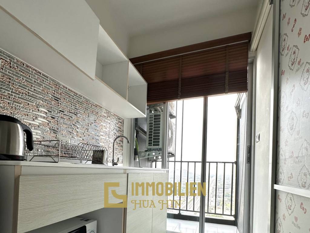 High Floor 1 Bedroom Condo at Baan Kiang Fah