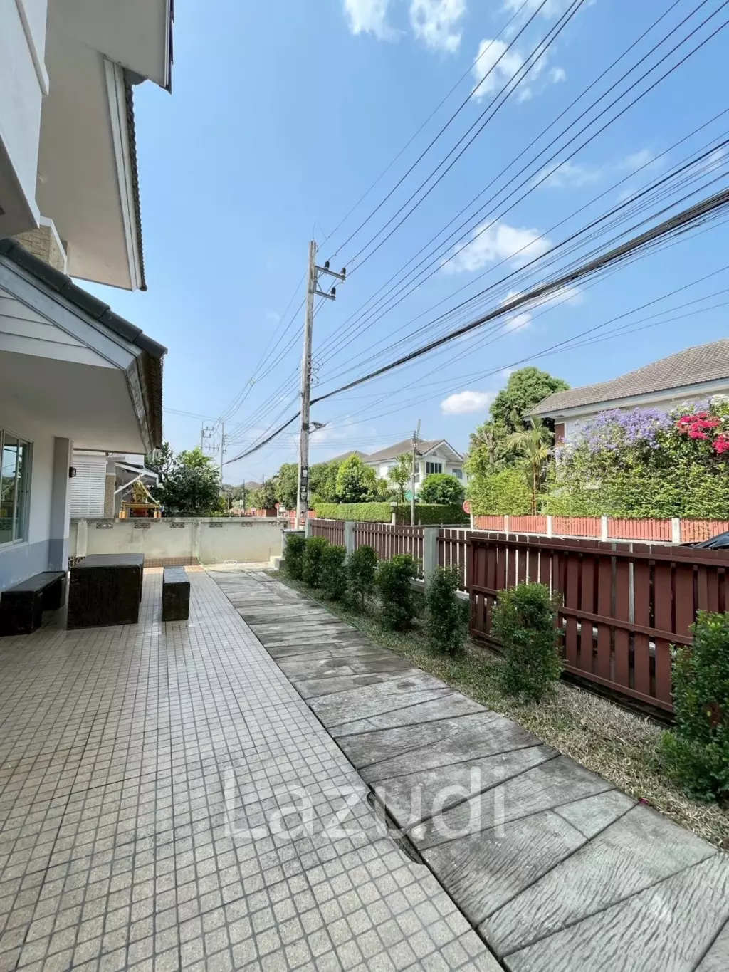 ขาย/เช่า บ้าน 2 ชั้น 4 ห้องนอนในโครงการสินธานี 10 ต.ริมกก