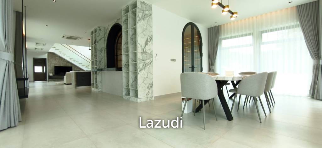 Ultra-Luxury 2-Story Villa The View Estate, Pong