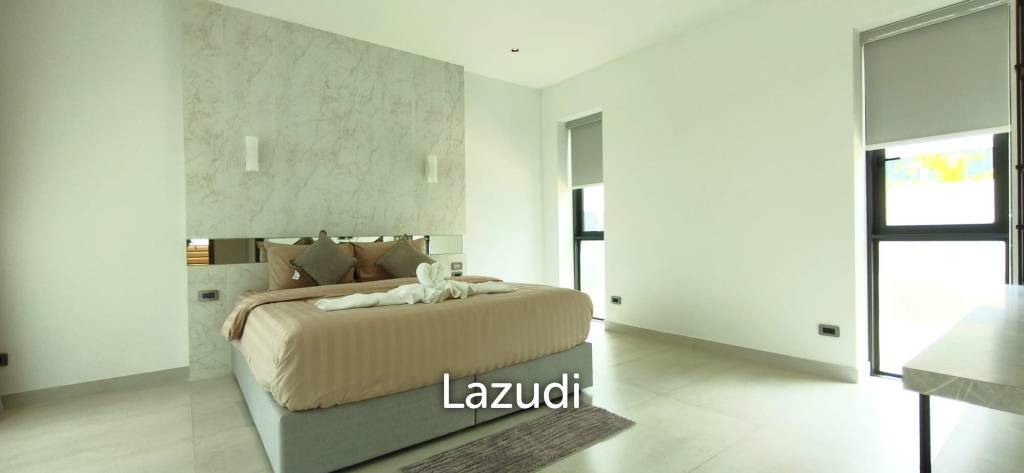 Ultra-Luxury 2-Story Villa The View Estate, Pong