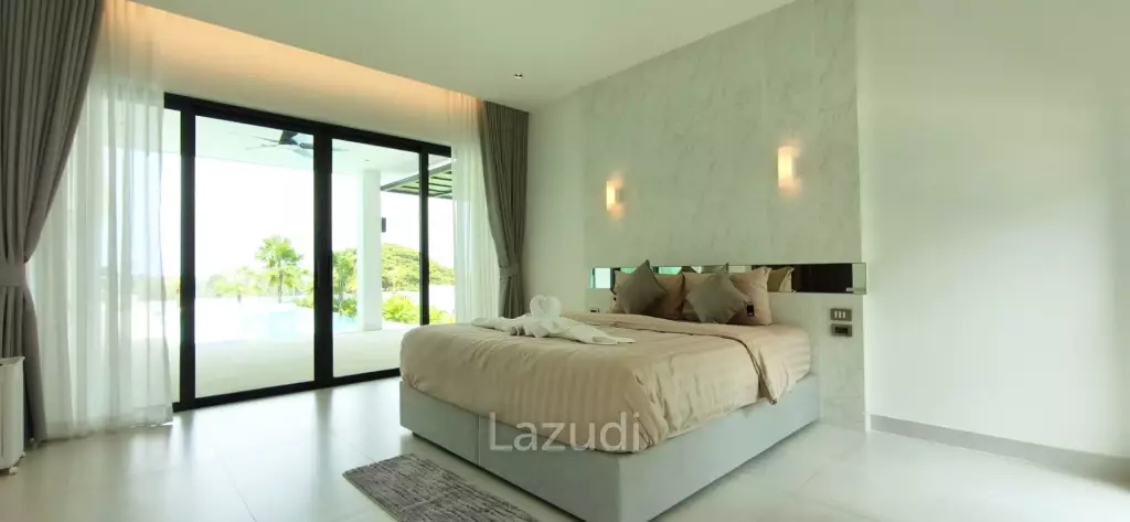 Ultra-Luxury 2-Story Villa The View Estate, Pong