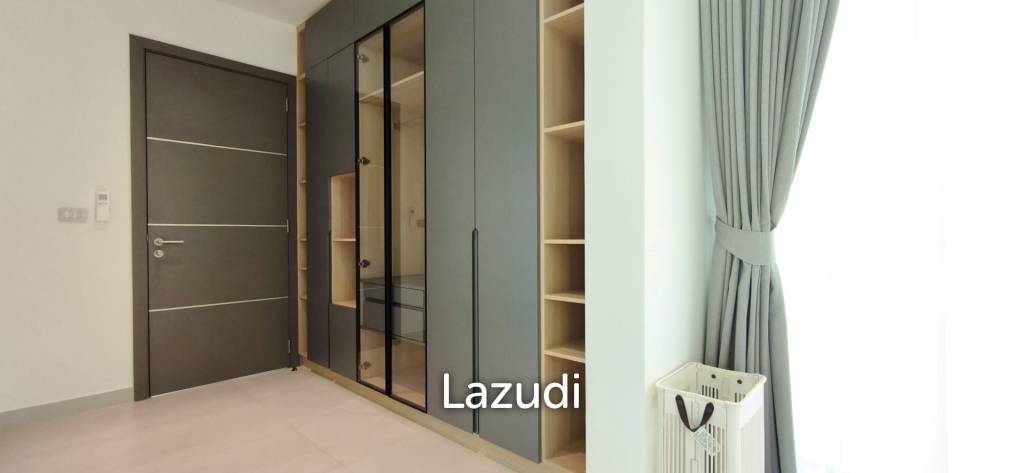 Ultra-Luxury 2-Story Villa The View Estate, Pong