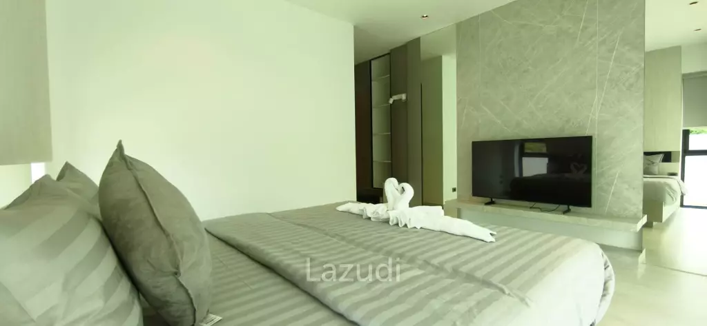 Ultra-Luxury 2-Story Villa The View Estate, Pong