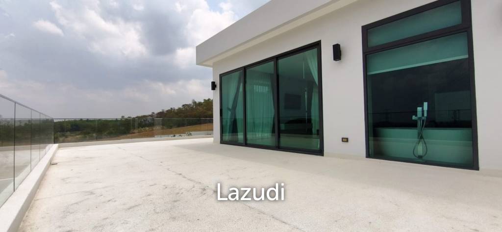 Ultra-Luxury 2-Story Villa The View Estate, Pong