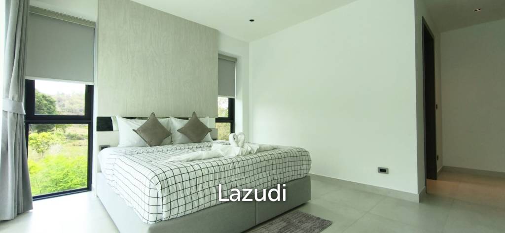 Ultra-Luxury 2-Story Villa The View Estate, Pong