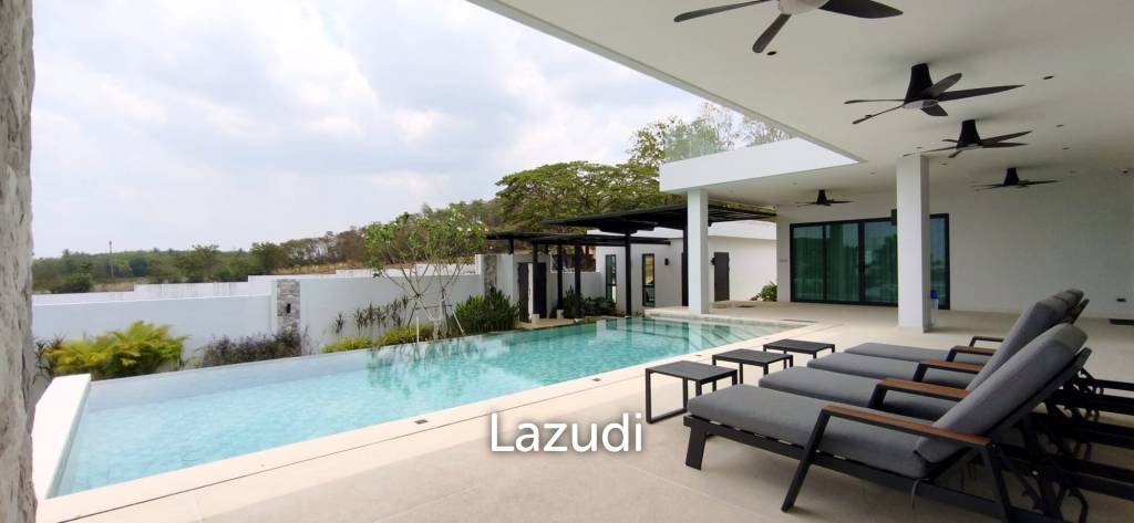 Ultra-Luxury 2-Story Villa The View Estate, Pong