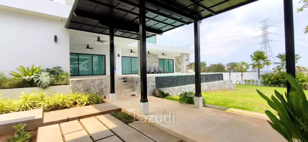 Ultra-Luxury 2-Story Villa The View Estate, Pong