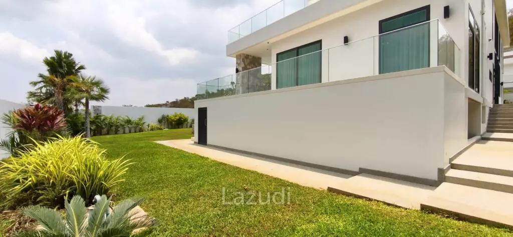 Ultra-Luxury 2-Story Villa The View Estate, Pong