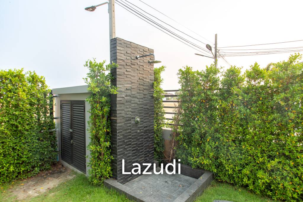 L'UX VILLA Private Pool Villas  with 343 sqm modern pool villa in Wang Phong Pran Buri