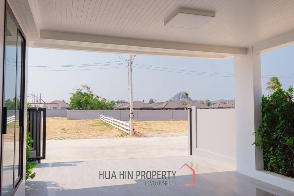 L'UX VILLA Private Pool Villas  with 343 sqm modern pool villa in Wang Phong Pran Buri