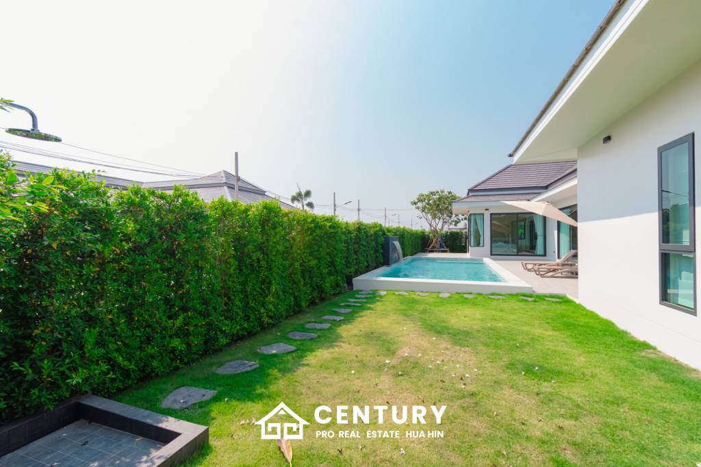L'UX VILLA Private Pool Villas  with 343 sqm modern pool villa in Wang Phong Pran Buri