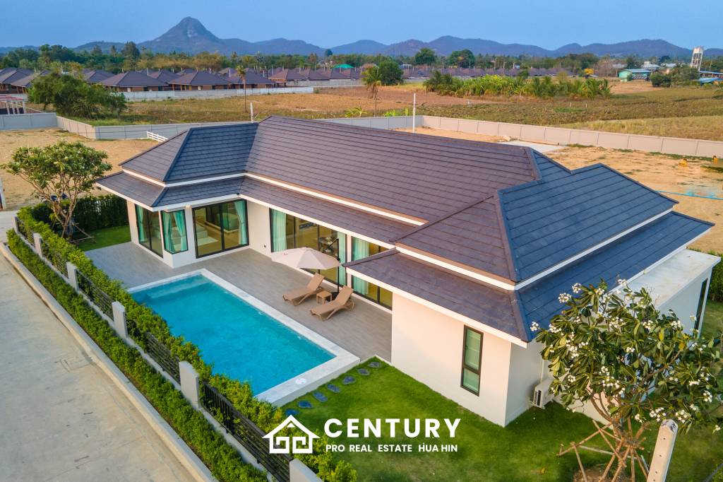 L'UX VILLA Private Pool Villas  with 343 sqm modern pool villa in Wang Phong Pran Buri