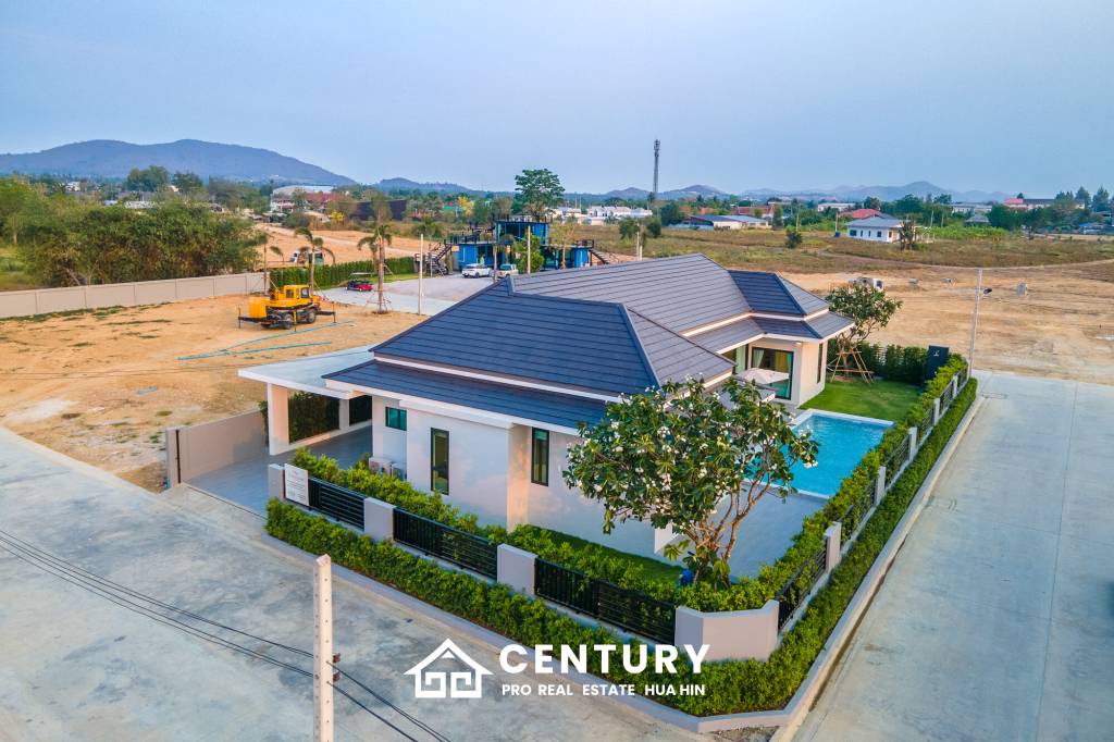 L'UX VILLA Private Pool Villas  with 343 sqm modern pool villa in Wang Phong Pran Buri