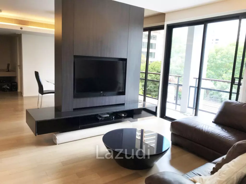 109 sqm modern 2 bed condo at MODE Sukhumvit 61 Khlong Tan Nuea