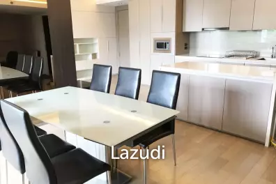 109 sqm modern 2 bed condo at MODE Sukhumvit 61 Khlong Tan Nuea