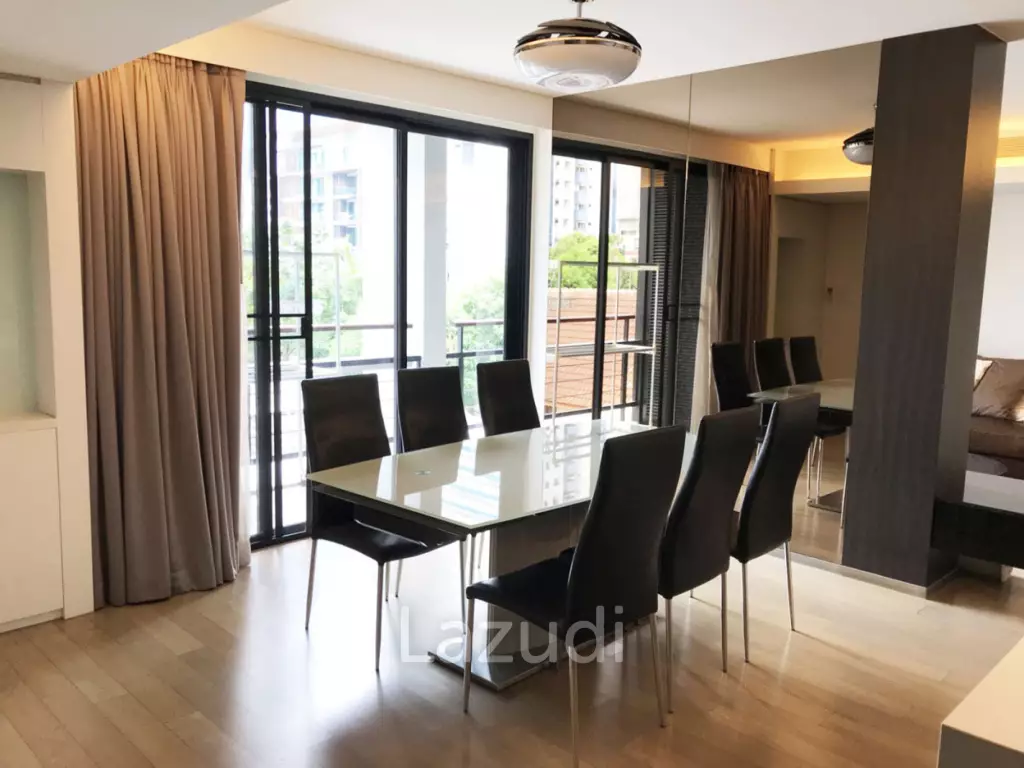 109 sqm modern 2 bed condo at MODE Sukhumvit 61 Khlong Tan Nuea