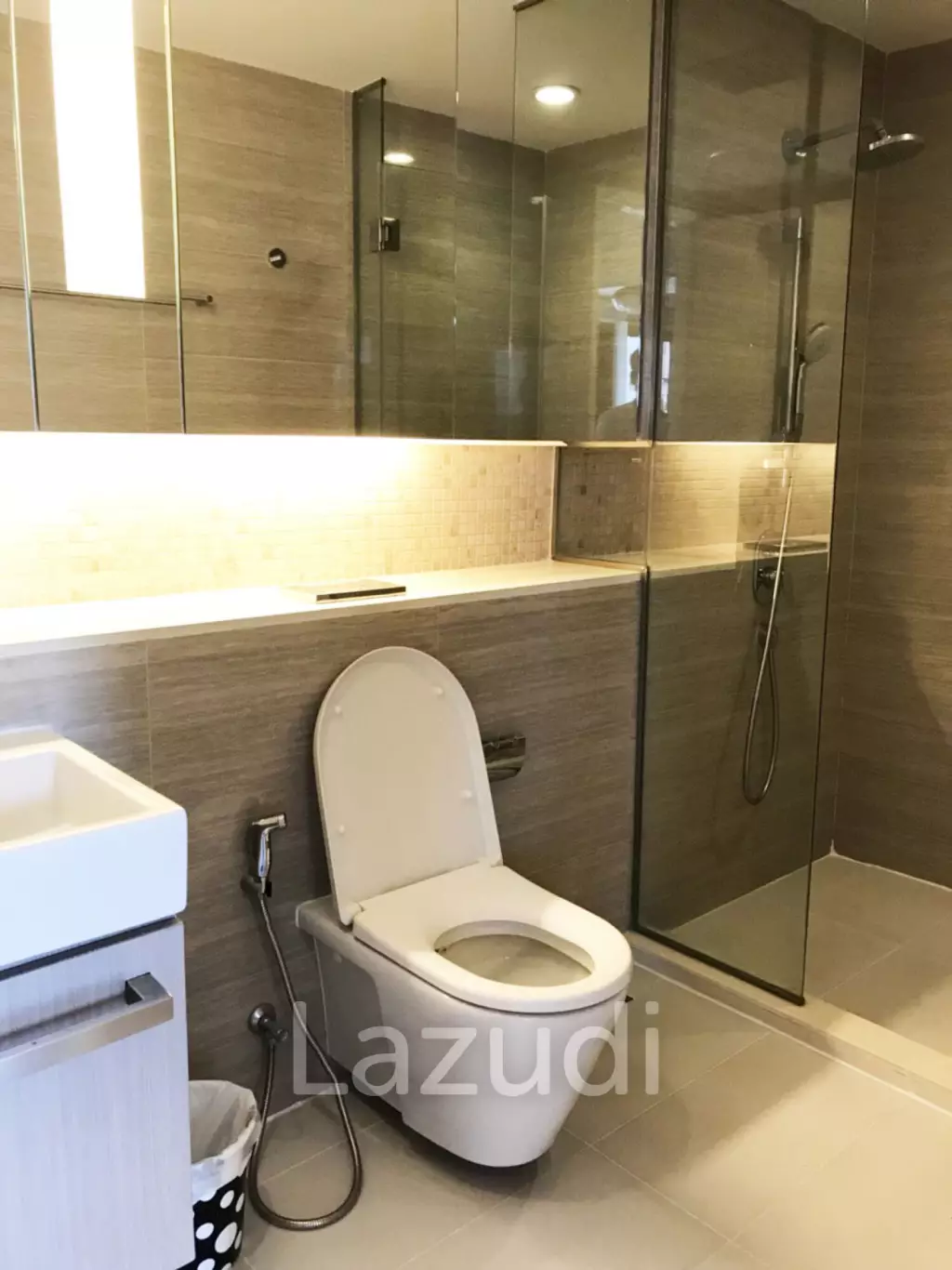 109 sqm modern 2 bed condo at MODE Sukhumvit 61 Khlong Tan Nuea