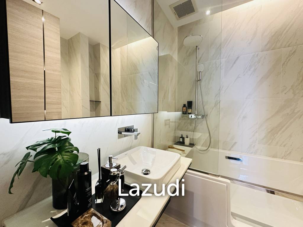 1 Bed 1 Bath 44.85 SQ.M The Room Sukhumvit 38
