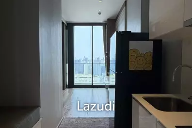 36 sqm high floor 1 bedroom condo at Ashton Silom Suriyawong Bangkok