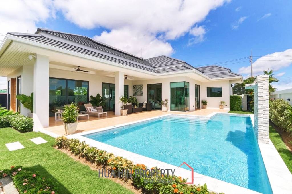 251 sqm pool villa in Wang Phong Pran Buri – L'UX VILLA new single-storey home