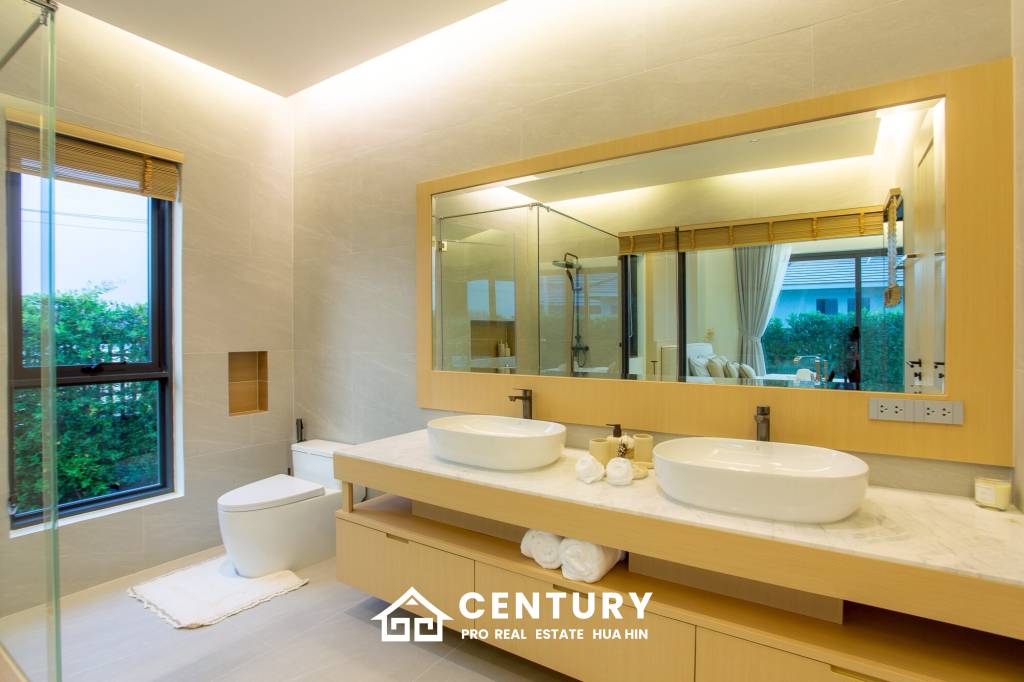251 sqm pool villa in Wang Phong Pran Buri – L'UX VILLA new single-storey home