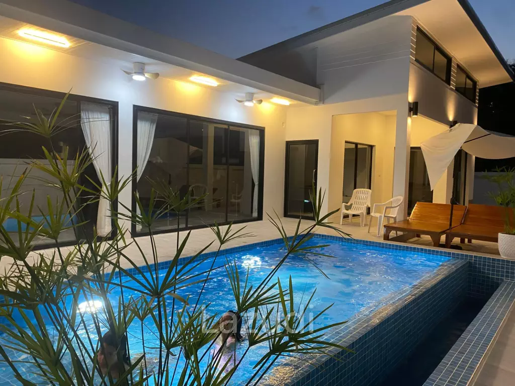 Contemporary 4-Bedroom Villa with Solar System – In Na Mueang, Koh Samui