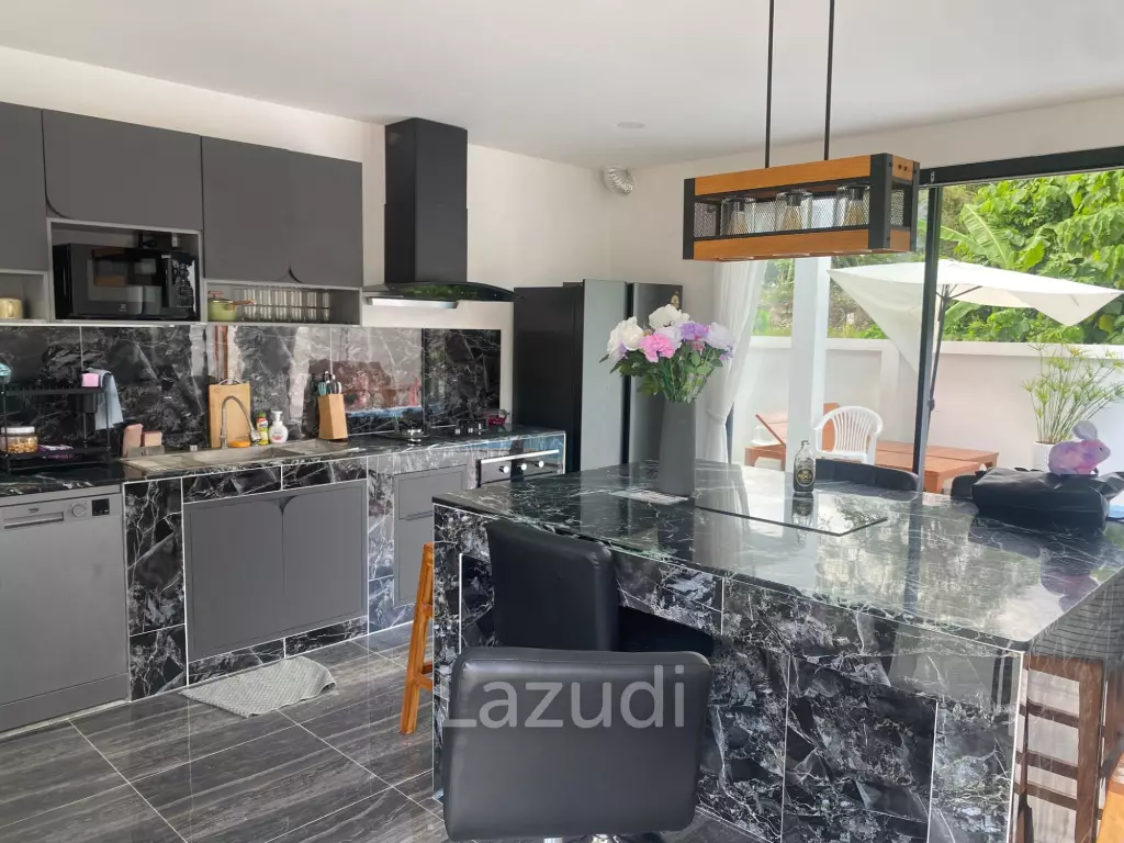 Contemporary 4-Bedroom Villa with Solar System – In Na Mueang, Koh Samui
