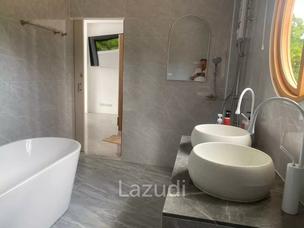 Contemporary 4-Bedroom Villa with Solar System – In Na Mueang, Koh Samui