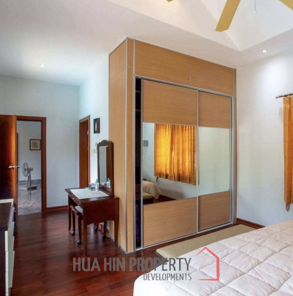 SMART HOUSE VILLAGE 3  : 3 bed prime central location