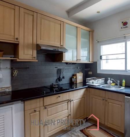 SMART HOUSE VILLAGE 3  : 3 bed prime central location