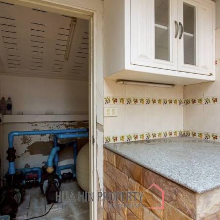 SMART HOUSE VILLAGE 3  : 3 bed prime central location