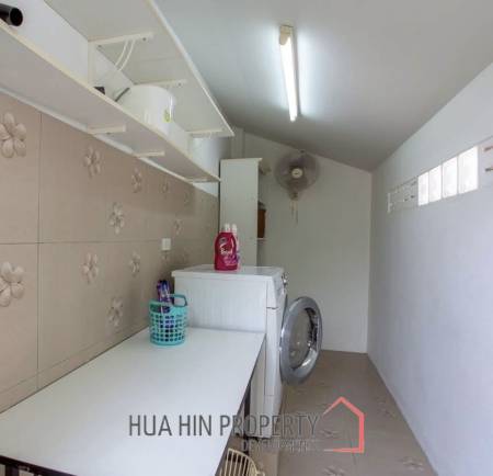 SMART HOUSE VILLAGE 3  : 3 bed prime central location