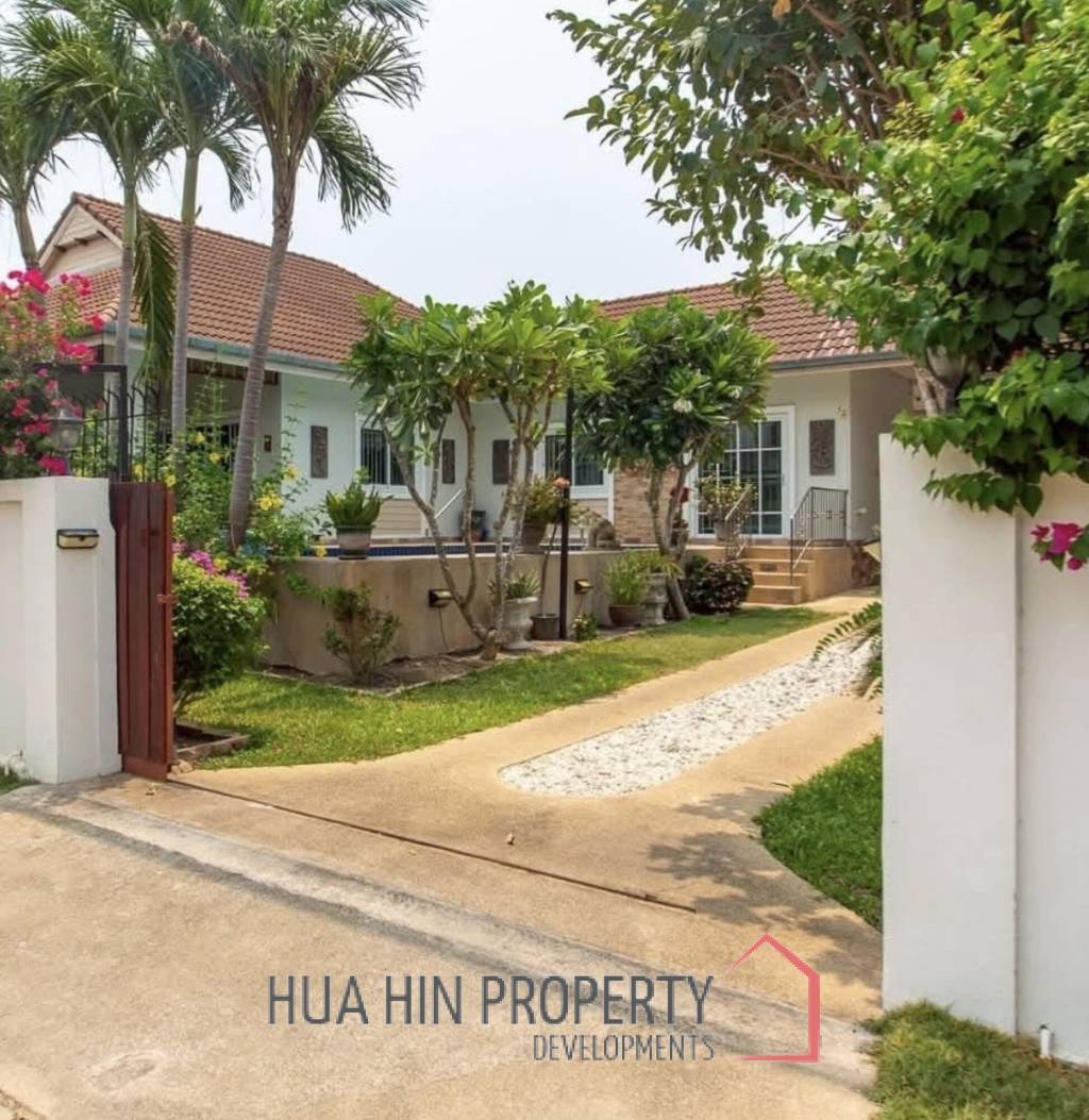 SMART HOUSE VILLAGE 3  : 3 bed prime central location