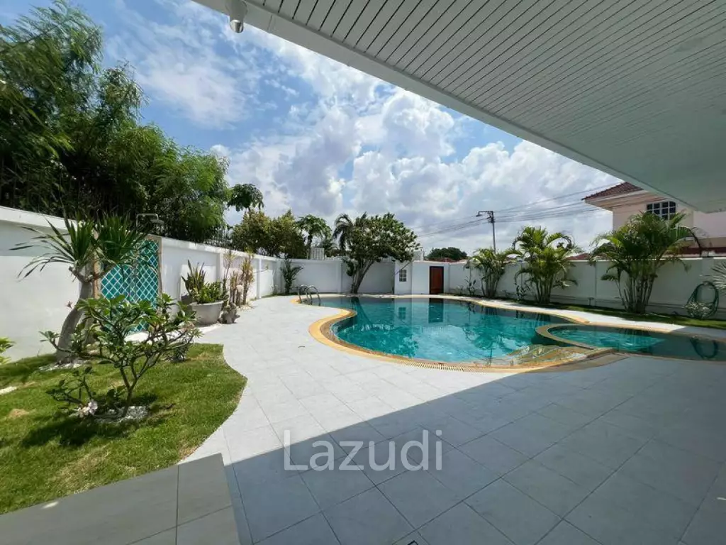 Newly Renovated 4-Bedroom Pool Villa At View Point