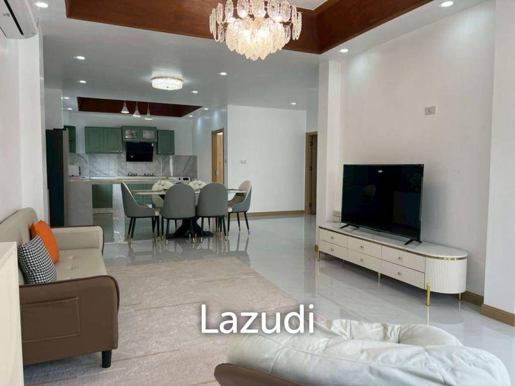 Newly Renovated 4-Bedroom Pool Villa At View Point