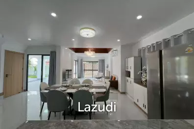 Newly Renovated 4-Bedroom Pool Villa At View Point