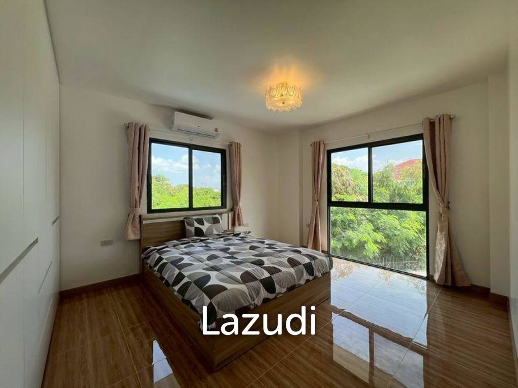 Newly Renovated 4-Bedroom Pool Villa At View Point