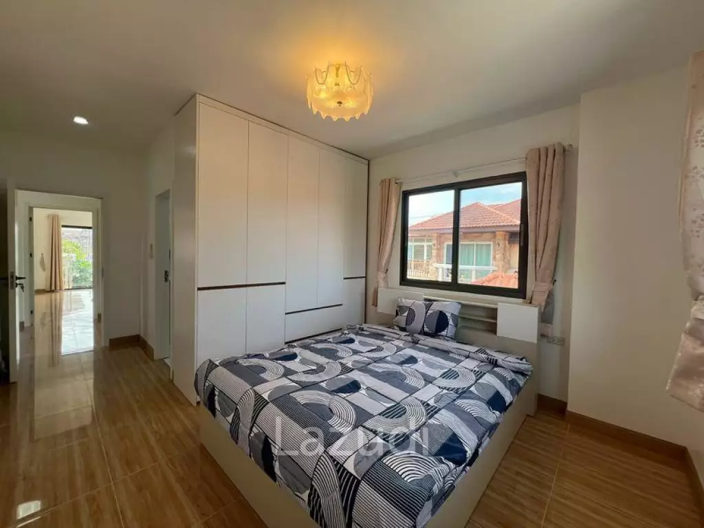 Newly Renovated 4-Bedroom Pool Villa At View Point