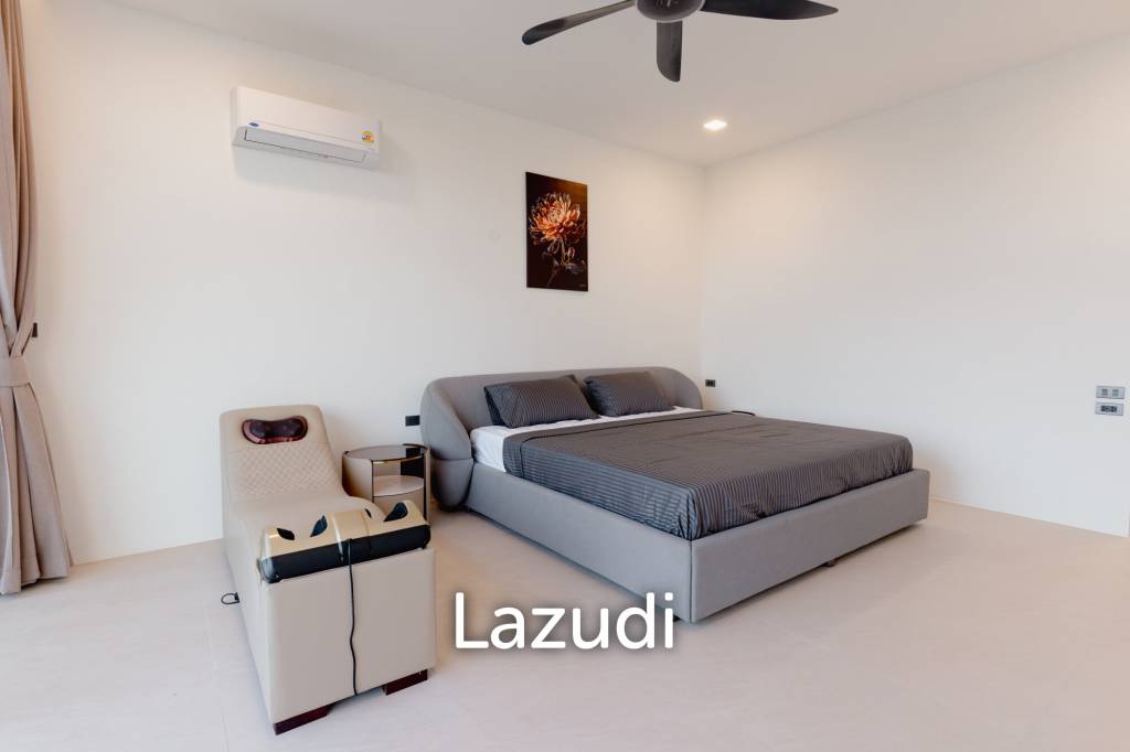 Modern 3-Bedroom Sea View Villa in Chaweng Hills