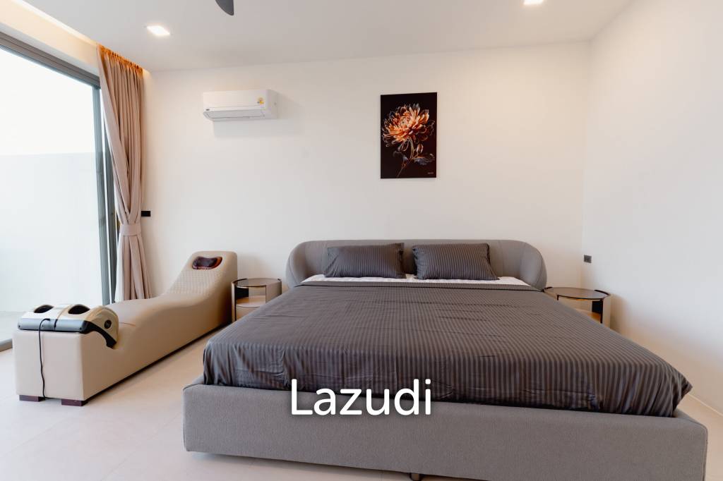 Modern 3-Bedroom Sea View Villa in Chaweng Hills