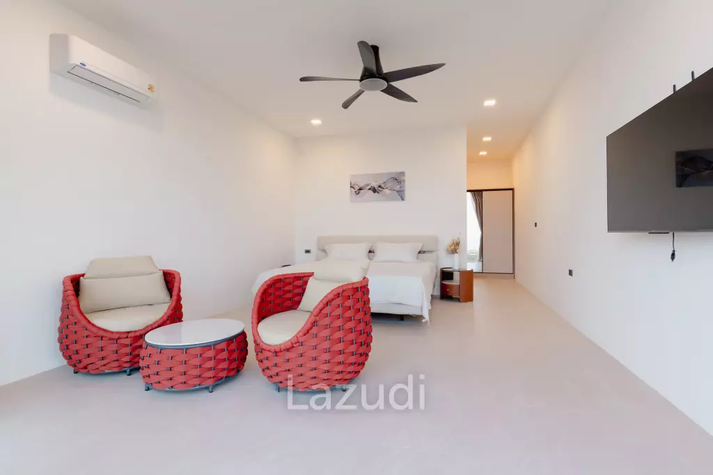 Modern 3-Bedroom Sea View Villa in Chaweng Hills