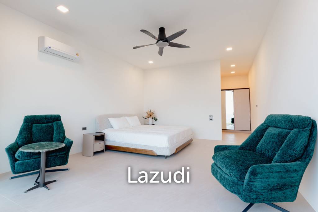 Modern 3-Bedroom Sea View Villa in Chaweng Hills