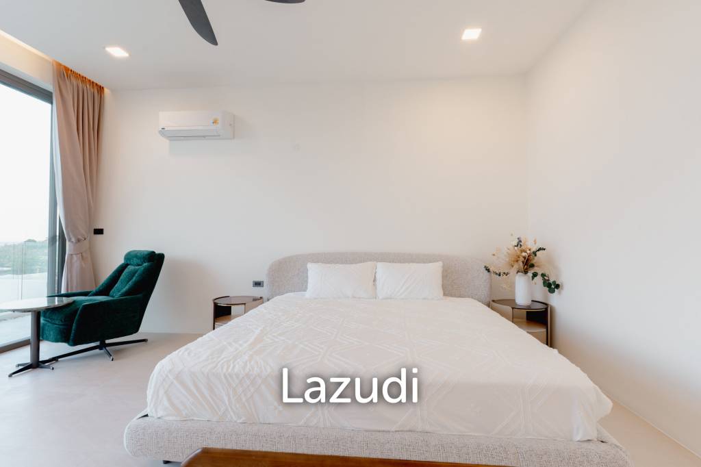 Modern 3-Bedroom Sea View Villa in Chaweng Hills